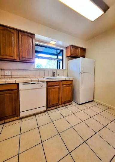 Main picture of 747 Vonna Ct