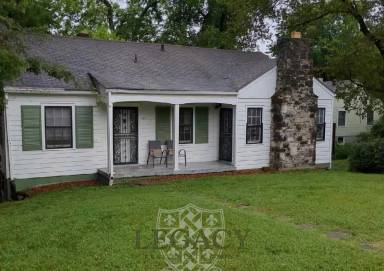 Main picture of 1517 Sweetbriar Ave