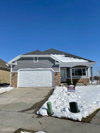 Main picture of 1932 66th Ave