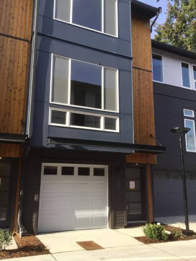 Main picture of 1542 139th Ln NE