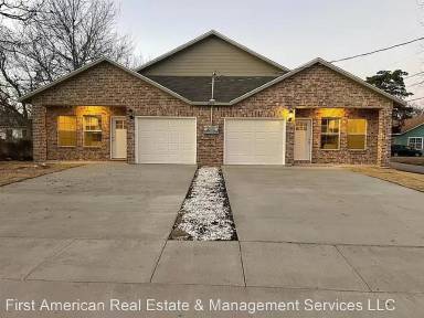 Main picture of 2904 Bourland St