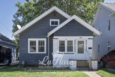 Main picture of 3710 Burton Ave