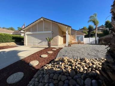 Main picture of 1863 Donahue Dr