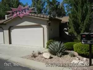 Main picture of 948 N Rolling Green Rd