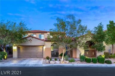 Main picture of 12244 Montura Rosa Pl