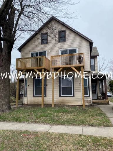 Main picture of 820 Walnut St