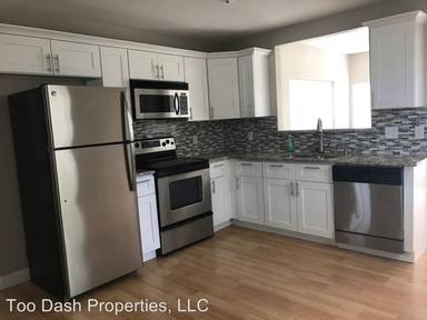 Main picture of 825 Daffodil Cir