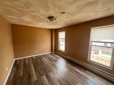 Main picture of 27 Washington Ave