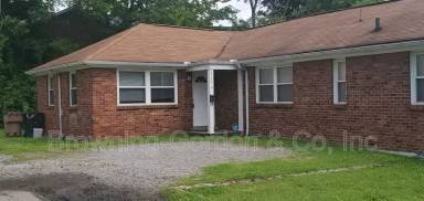 Main picture of 3193 Parthenon Ave