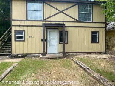 Main picture of 1006 S 3rd St