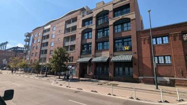 Main picture of 2245 Blake St