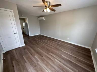 Main picture of 1909 Pecos St