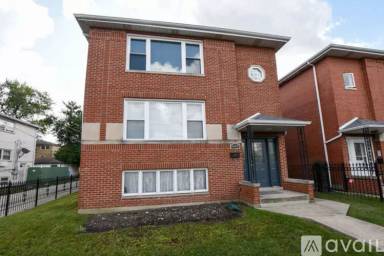 Main picture of 6601 W Cornelia Ave