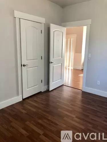 Main picture of 915 SW 122nd St