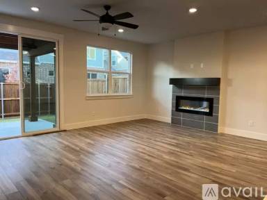 Main picture of 612 Laurel Ln