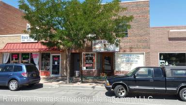 Main picture of 520 1/2 E Main St