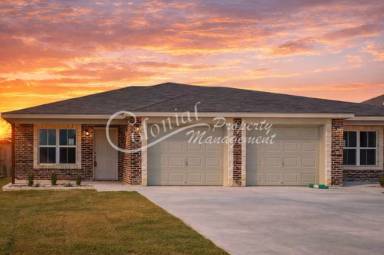 Main picture of 3204 Stonewall Dr