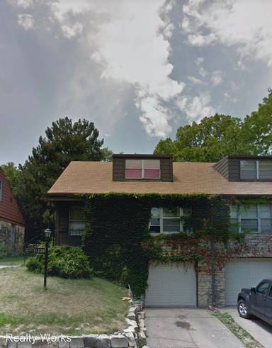 Main picture of 1327 S 24th St