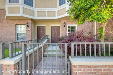 Main picture of 513 N Market St