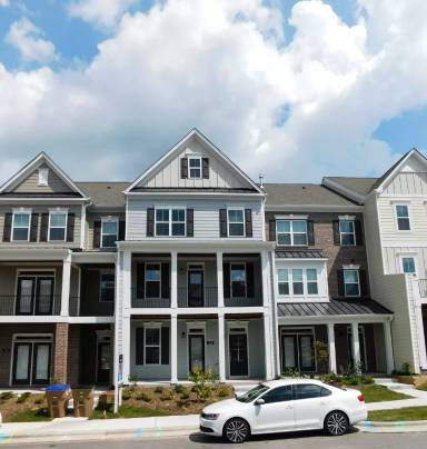 Main picture of 525 Austin View Blvd