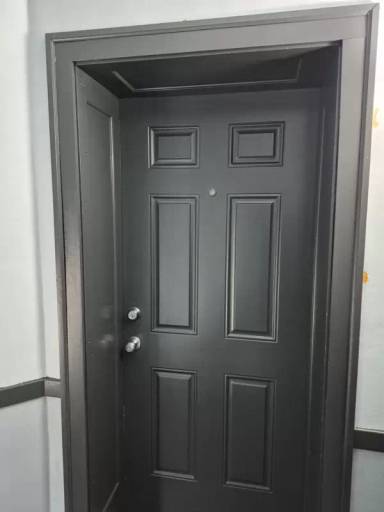 Main picture of 8053 S Wolcott Ave