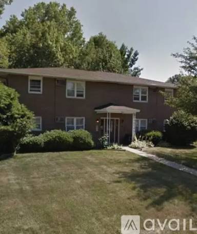 Main picture of 695 Cook Ave