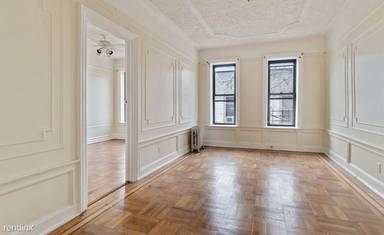 Main picture of 70 E 52nd St