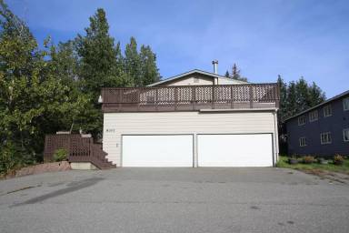 Main picture of 8307 Jewel Lake Rd