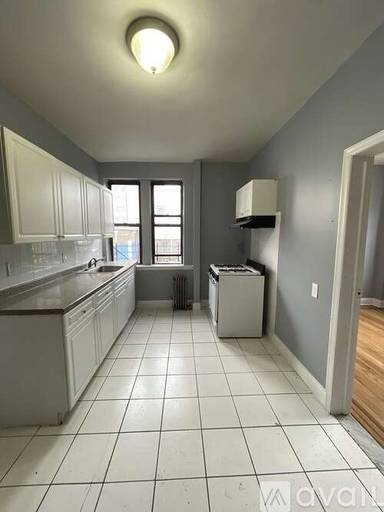 Main picture of 4409 Palisade Ave