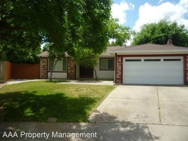Main picture of 1458 Fox Hollow Ct