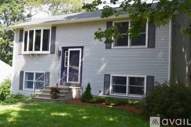 Main picture of 29 Edgewater Rd