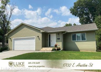 Main picture of 1702 E Austin St