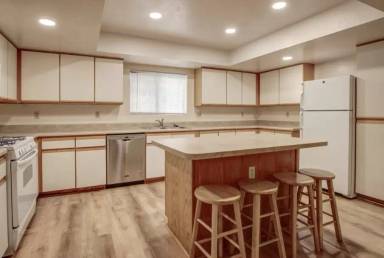 Main picture of 51 S Maricopa St