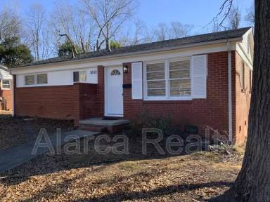 Main picture of 3633 Carlyle Dr