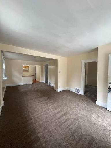 Main picture of 175 E Emerling Ave