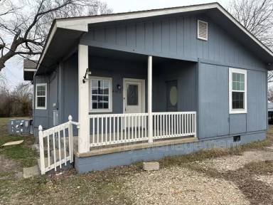 Main picture of 4420 NE Hudson Rd