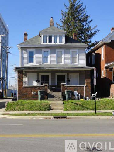 Main picture of 2211 Neil Ave