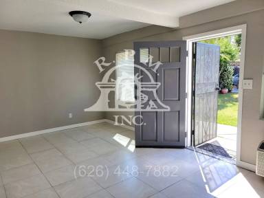 Main picture of 2435 Burkett Rd