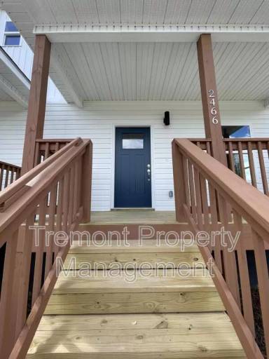 Main picture of 2466 E 21st St