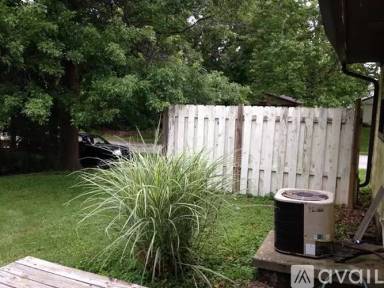 Main picture of 392 S Poplar Dr