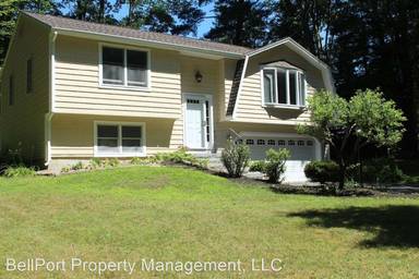 Main picture of 9 Kennedy Dr
