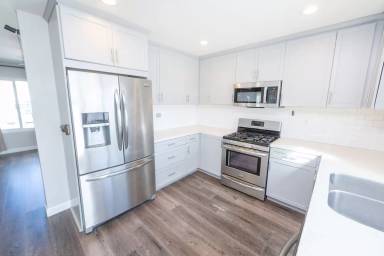 Main picture of 8055 Kenova St