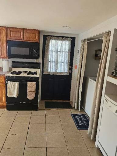 Main picture of 5607 W Circle Dr