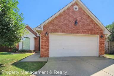 Main picture of 2700 Flagstone Ln