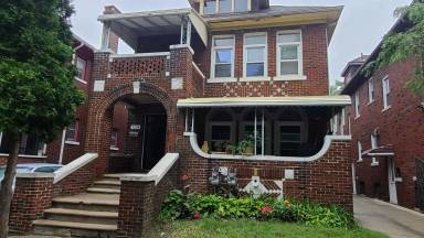 Main picture of 3034 Fullerton St