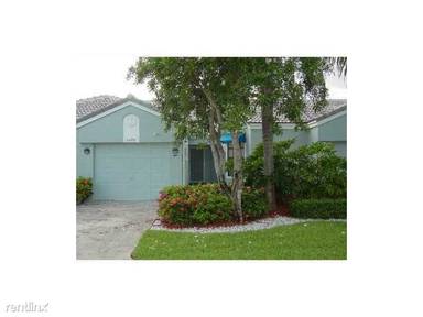 Main picture of 8453 Waterford Cir