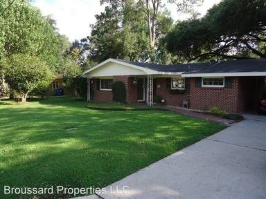 Main picture of 108 Wedgewood Dr