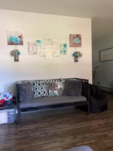 Main picture of 117 Joy Rd