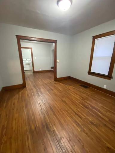 Main picture of 416 Cutler St