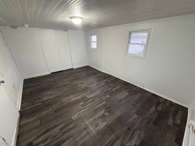 Main picture of 829 N Lynn St